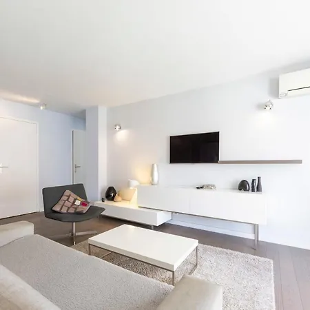 Modern 2 Bedrooms Quiet Terrace In A Palm Area, 30 Meters From Seaside Appartamento *